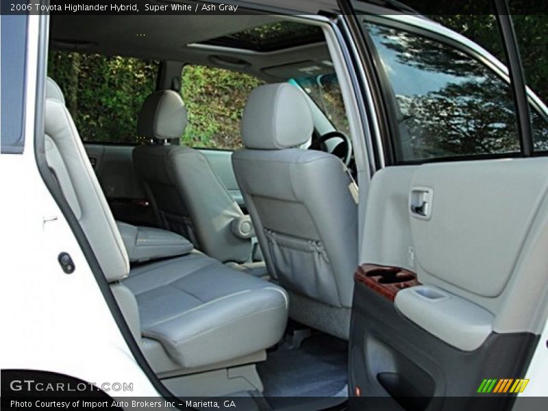 Super White / Ash Gray 2006 Toyota Highlander Hybrid
