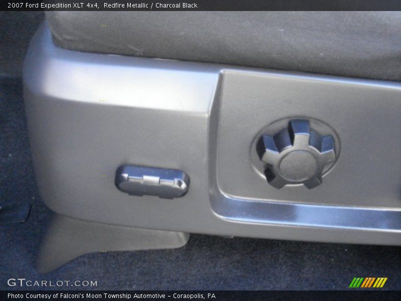 Redfire Metallic / Charcoal Black 2007 Ford Expedition XLT 4x4