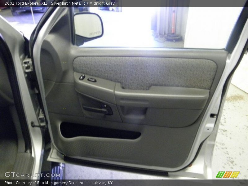Silver Birch Metallic / Midnight Grey 2002 Ford Explorer XLS