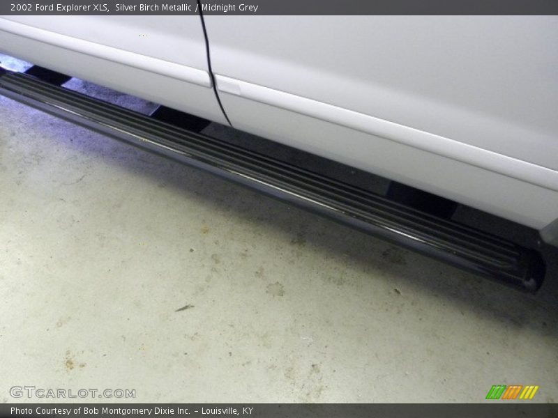 Silver Birch Metallic / Midnight Grey 2002 Ford Explorer XLS