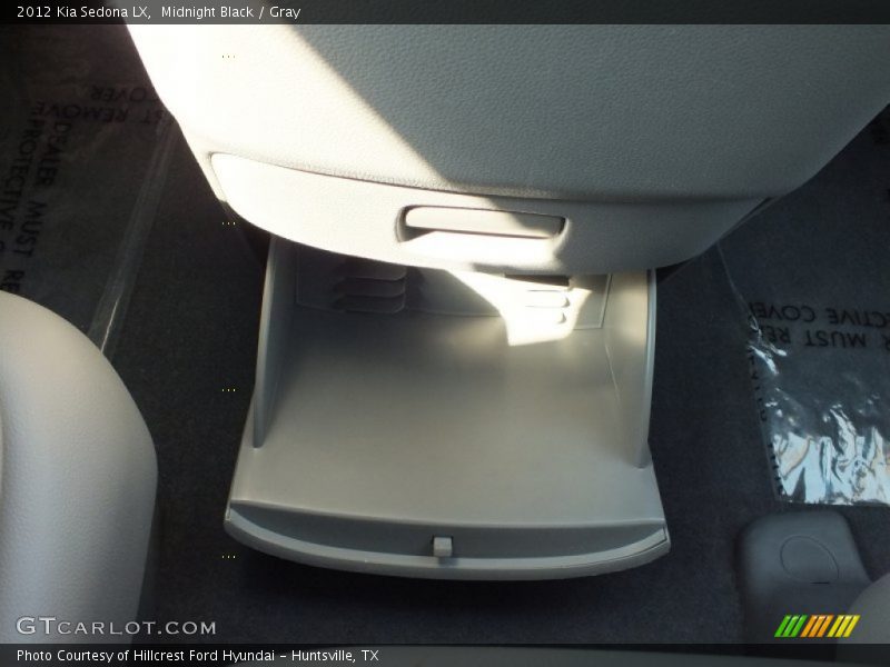 Midnight Black / Gray 2012 Kia Sedona LX
