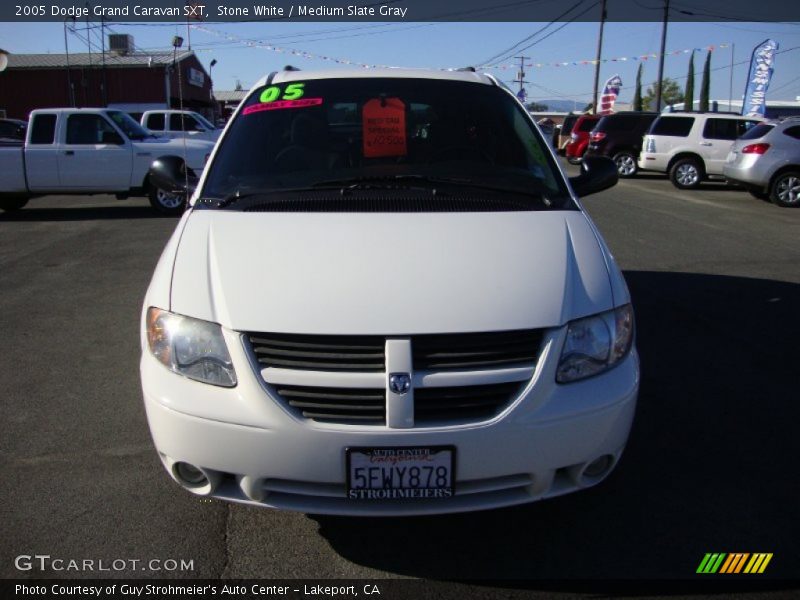 Stone White / Medium Slate Gray 2005 Dodge Grand Caravan SXT