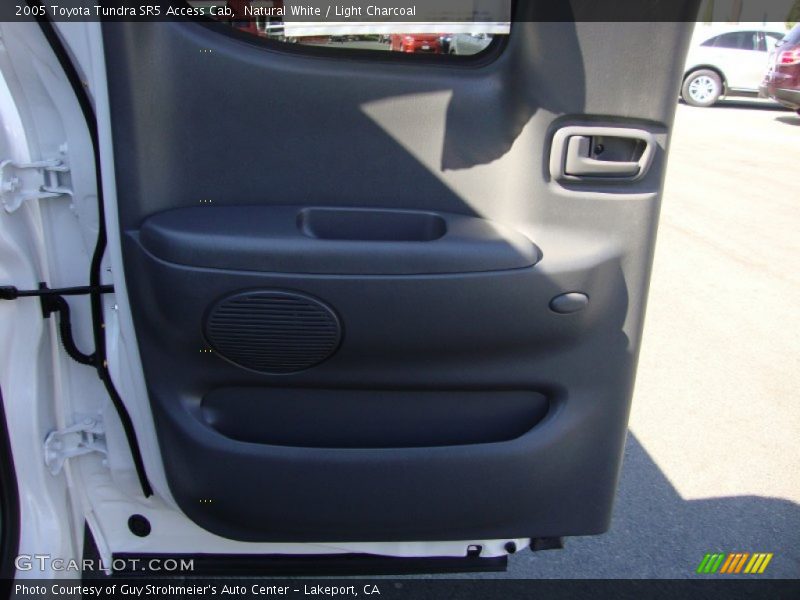 Natural White / Light Charcoal 2005 Toyota Tundra SR5 Access Cab