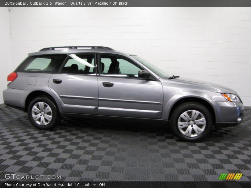 Quartz Silver Metallic / Off Black 2009 Subaru Outback 2.5i Wagon