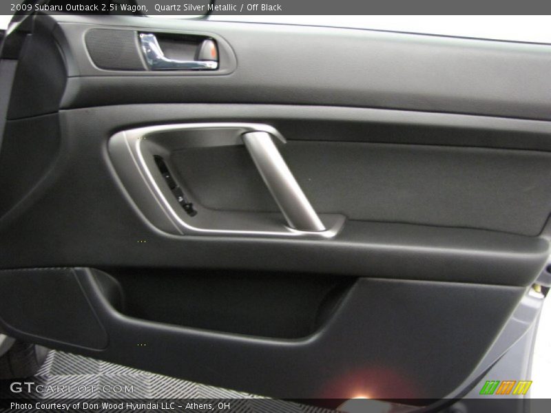 Quartz Silver Metallic / Off Black 2009 Subaru Outback 2.5i Wagon