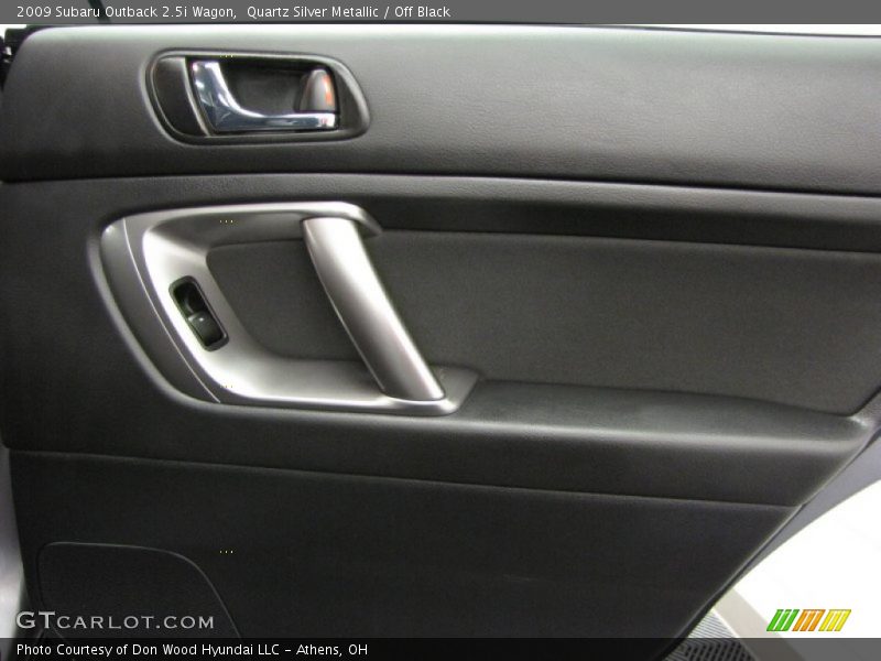 Quartz Silver Metallic / Off Black 2009 Subaru Outback 2.5i Wagon
