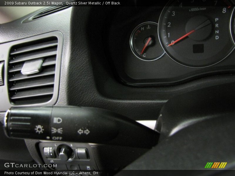 Quartz Silver Metallic / Off Black 2009 Subaru Outback 2.5i Wagon