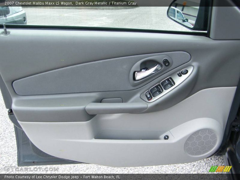 Dark Gray Metallic / Titanium Gray 2007 Chevrolet Malibu Maxx LS Wagon
