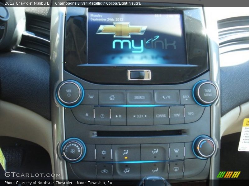 Champagne Silver Metallic / Cocoa/Light Neutral 2013 Chevrolet Malibu LT