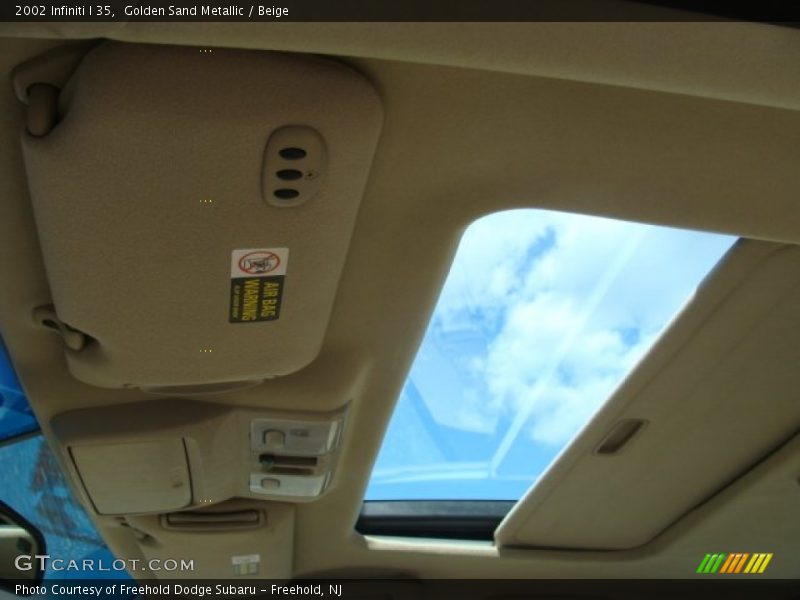 Golden Sand Metallic / Beige 2002 Infiniti I 35