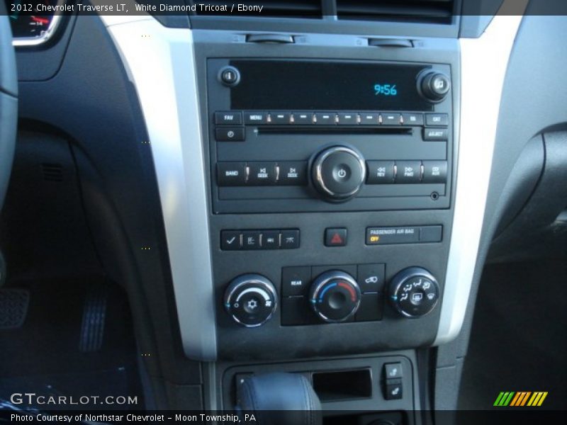 White Diamond Tricoat / Ebony 2012 Chevrolet Traverse LT