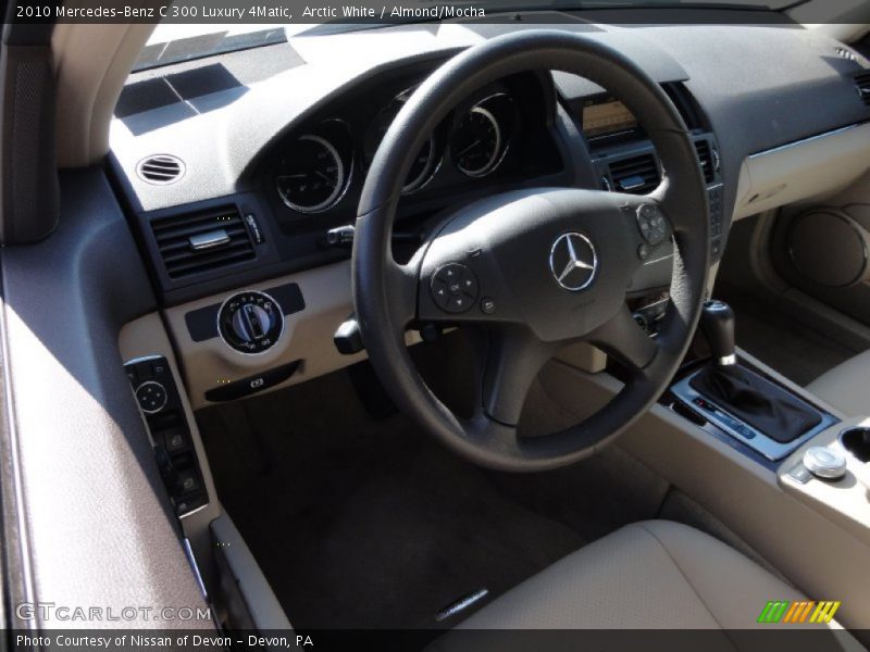  2010 C 300 Luxury 4Matic Steering Wheel