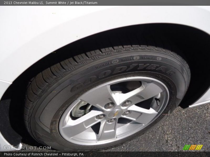 Summit White / Jet Black/Titanium 2013 Chevrolet Malibu LS