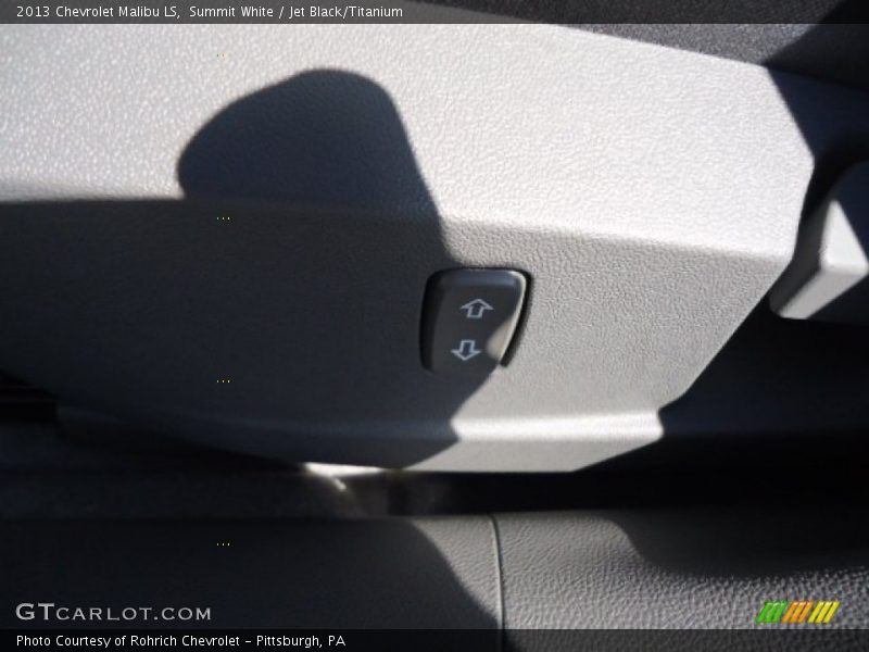 Summit White / Jet Black/Titanium 2013 Chevrolet Malibu LS