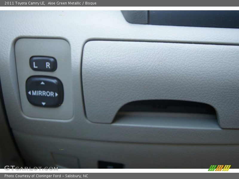 Aloe Green Metallic / Bisque 2011 Toyota Camry LE