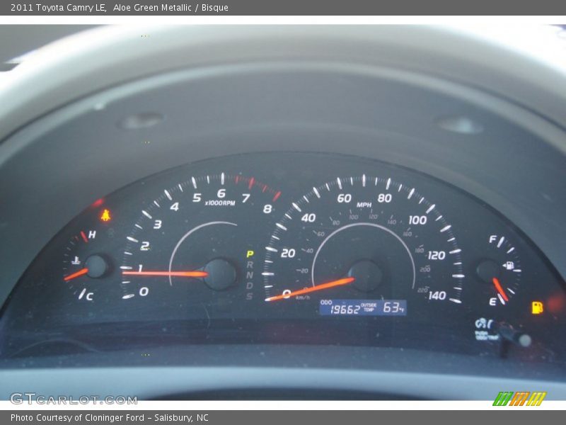 Aloe Green Metallic / Bisque 2011 Toyota Camry LE