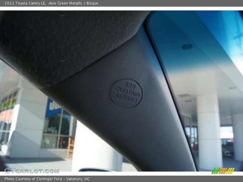 Aloe Green Metallic / Bisque 2011 Toyota Camry LE