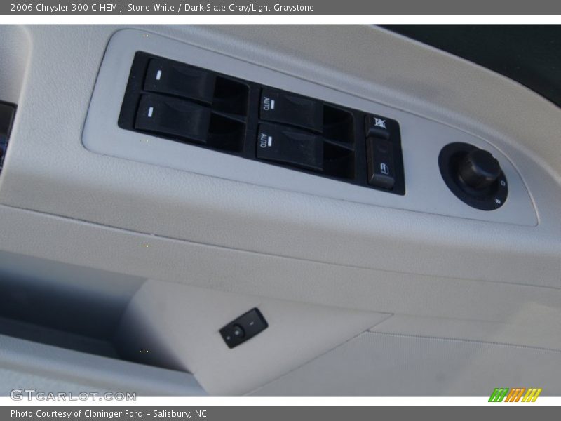 Stone White / Dark Slate Gray/Light Graystone 2006 Chrysler 300 C HEMI