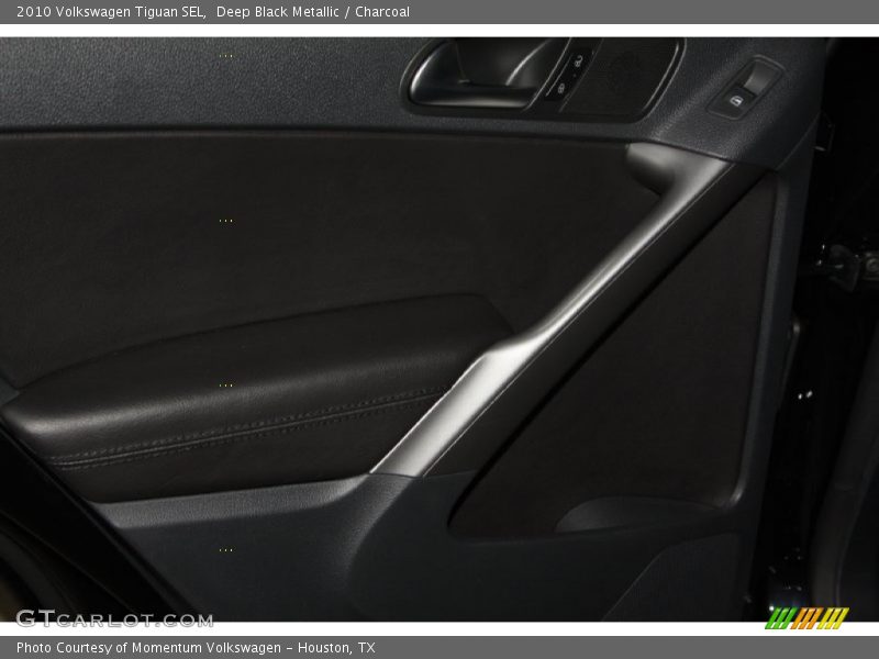 Deep Black Metallic / Charcoal 2010 Volkswagen Tiguan SEL