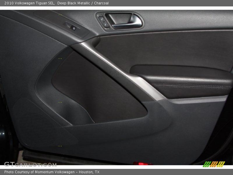 Deep Black Metallic / Charcoal 2010 Volkswagen Tiguan SEL