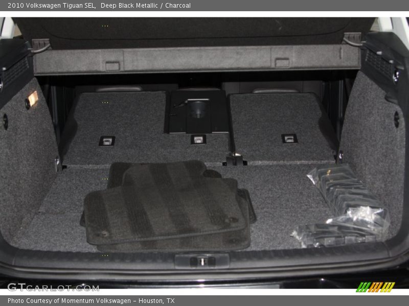 Deep Black Metallic / Charcoal 2010 Volkswagen Tiguan SEL