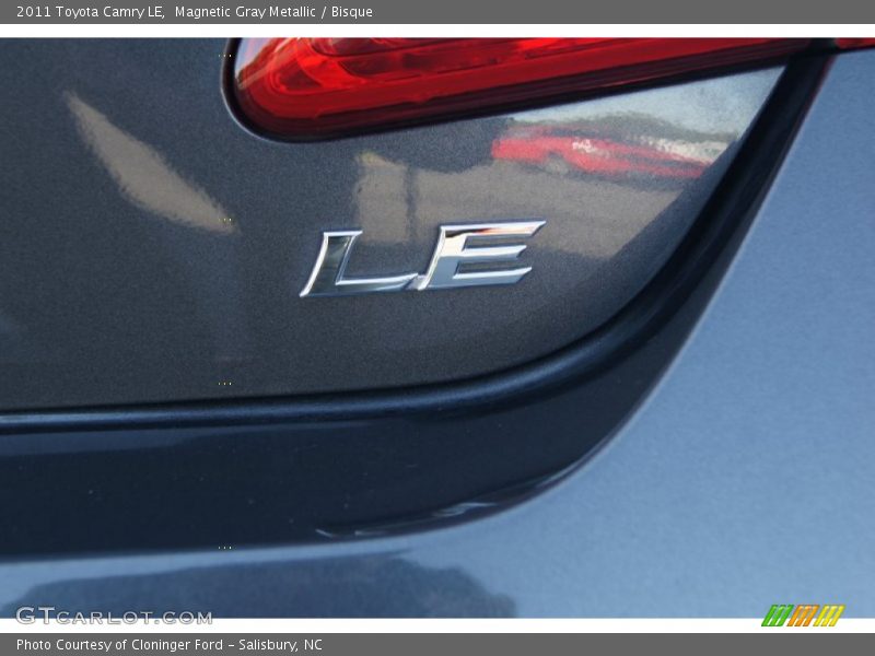 Magnetic Gray Metallic / Bisque 2011 Toyota Camry LE