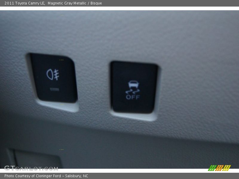 Magnetic Gray Metallic / Bisque 2011 Toyota Camry LE