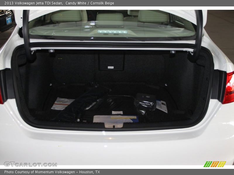 Candy White / Cornsilk Beige 2013 Volkswagen Jetta TDI Sedan
