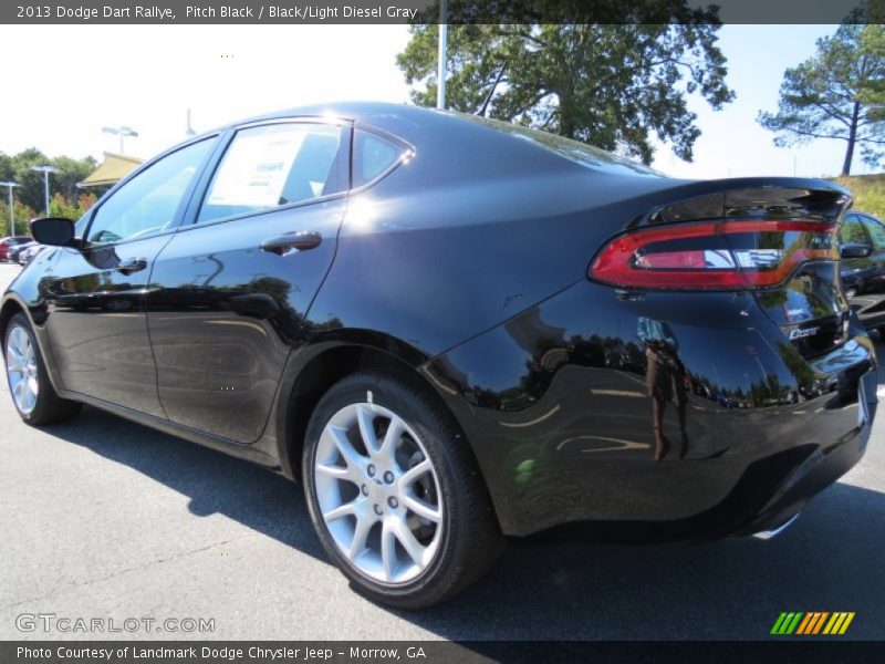 Pitch Black / Black/Light Diesel Gray 2013 Dodge Dart Rallye