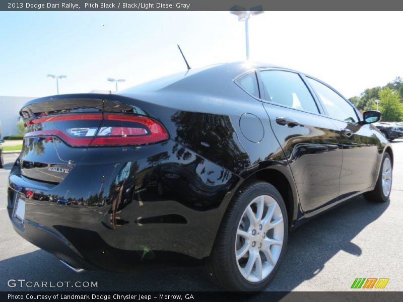 Pitch Black / Black/Light Diesel Gray 2013 Dodge Dart Rallye
