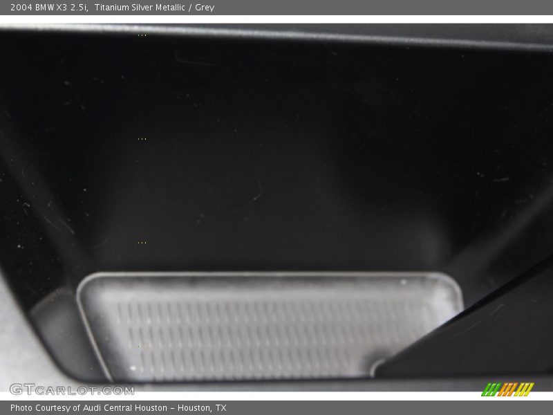 Titanium Silver Metallic / Grey 2004 BMW X3 2.5i