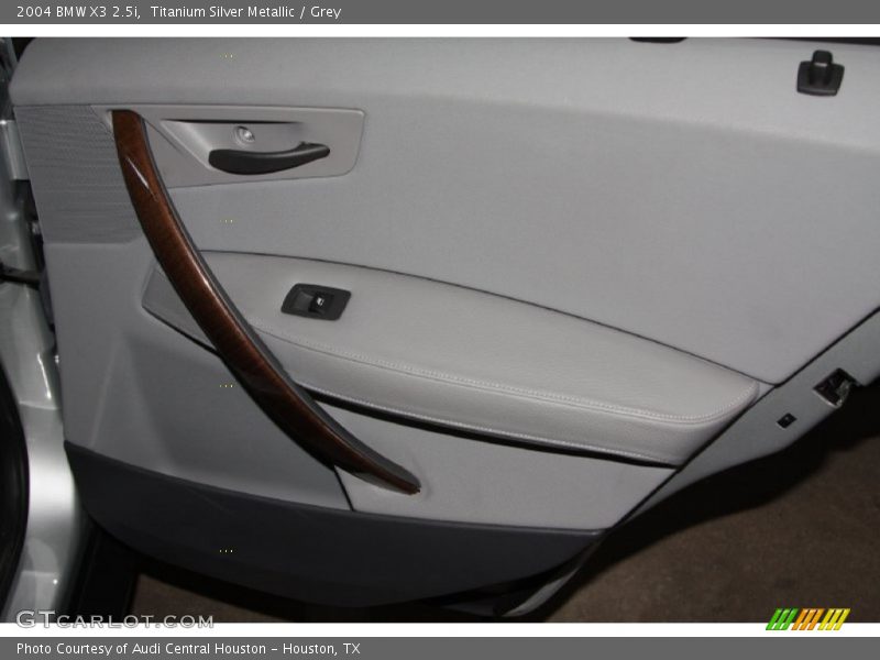 Titanium Silver Metallic / Grey 2004 BMW X3 2.5i