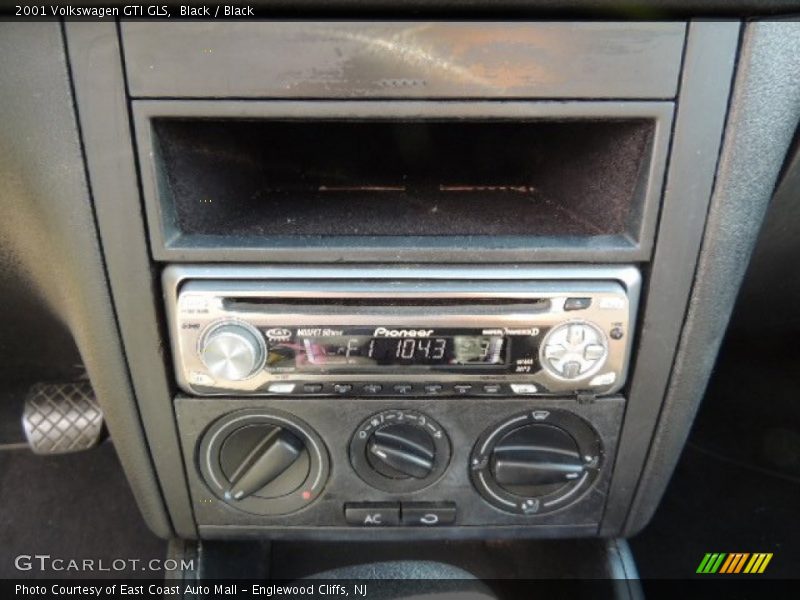 Black / Black 2001 Volkswagen GTI GLS
