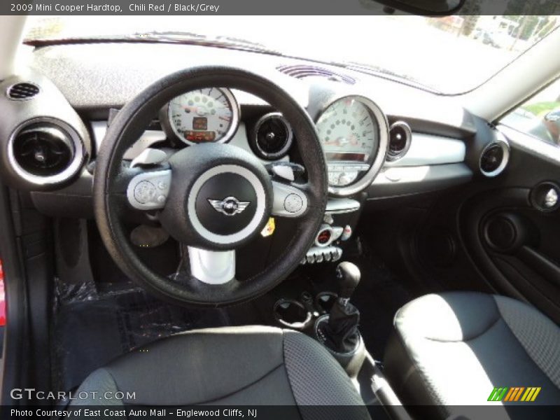 Chili Red / Black/Grey 2009 Mini Cooper Hardtop