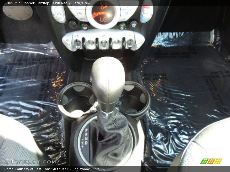 Chili Red / Black/Grey 2009 Mini Cooper Hardtop