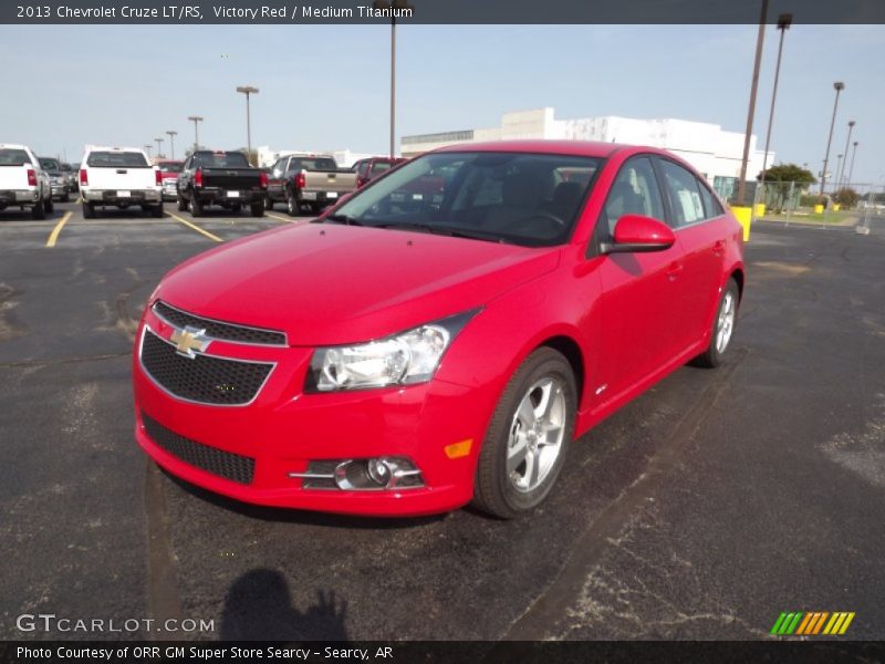 Victory Red / Medium Titanium 2013 Chevrolet Cruze LT/RS