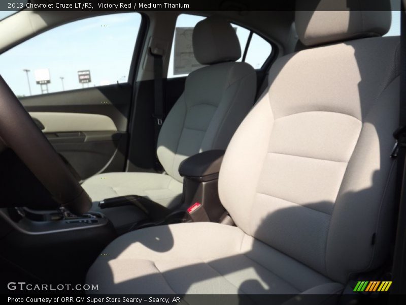Victory Red / Medium Titanium 2013 Chevrolet Cruze LT/RS