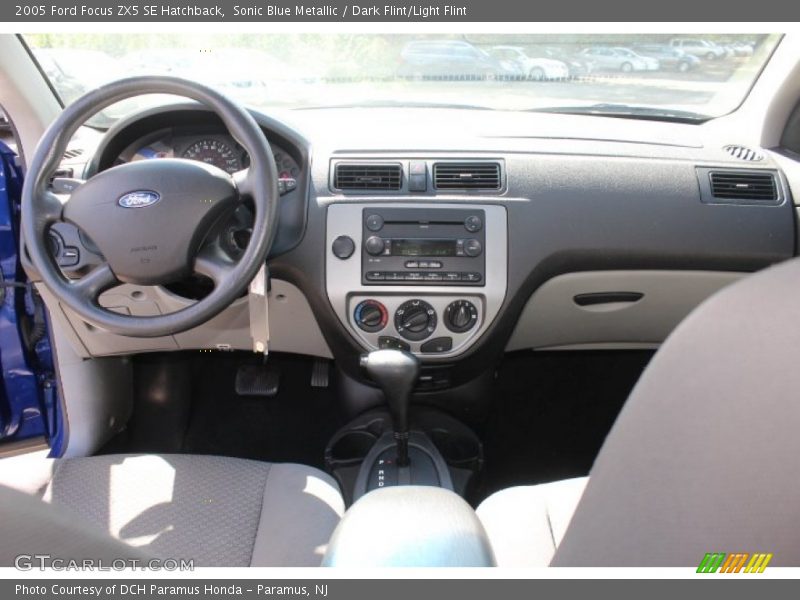 Dashboard of 2005 Focus ZX5 SE Hatchback