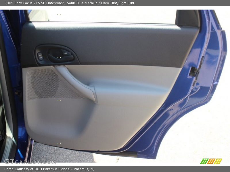 Sonic Blue Metallic / Dark Flint/Light Flint 2005 Ford Focus ZX5 SE Hatchback