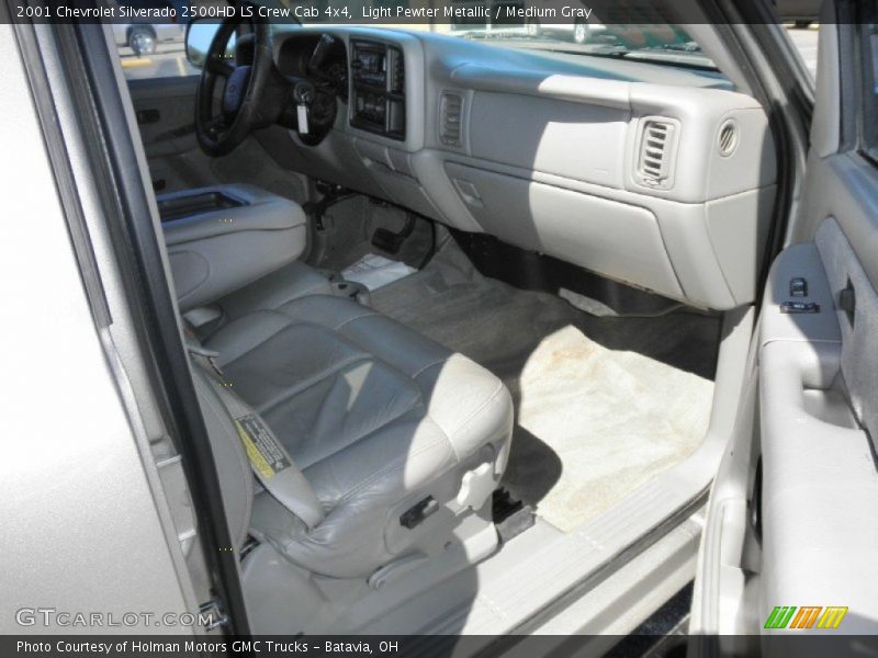Light Pewter Metallic / Medium Gray 2001 Chevrolet Silverado 2500HD LS Crew Cab 4x4