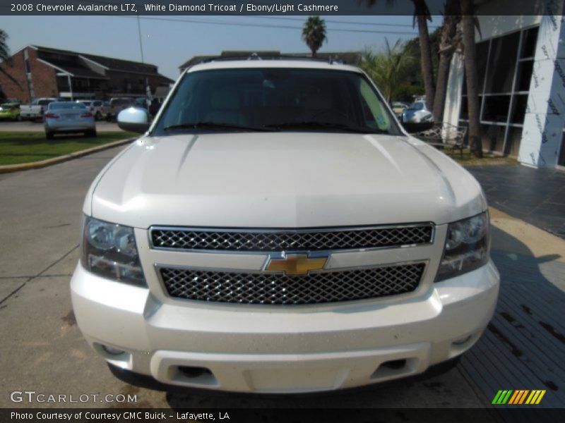 White Diamond Tricoat / Ebony/Light Cashmere 2008 Chevrolet Avalanche LTZ