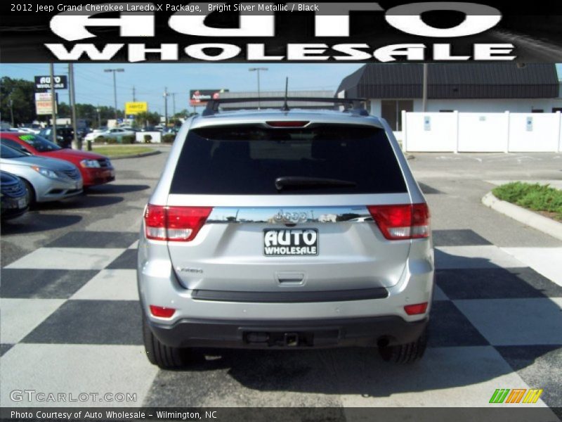 Bright Silver Metallic / Black 2012 Jeep Grand Cherokee Laredo X Package