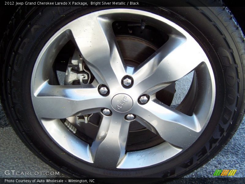 Bright Silver Metallic / Black 2012 Jeep Grand Cherokee Laredo X Package