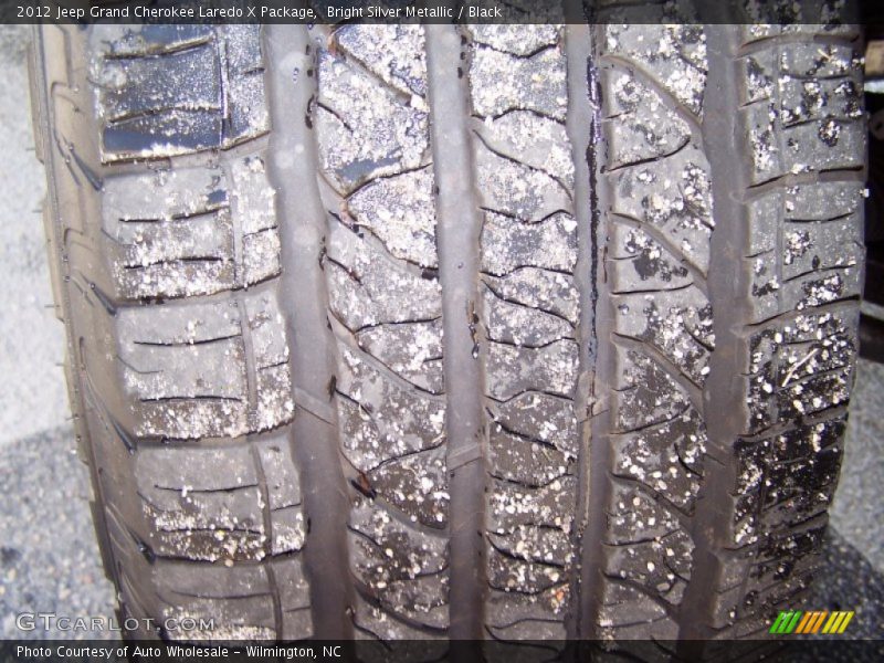 Bright Silver Metallic / Black 2012 Jeep Grand Cherokee Laredo X Package