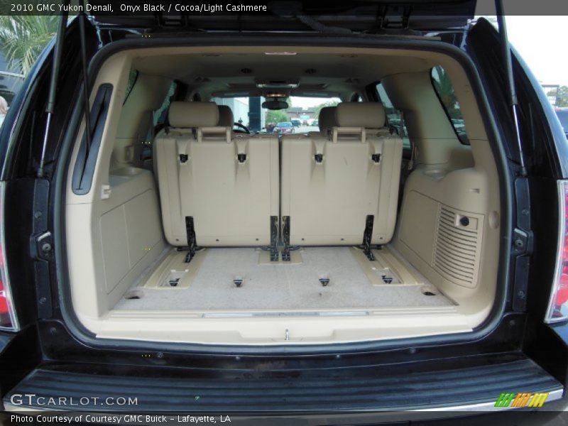 Onyx Black / Cocoa/Light Cashmere 2010 GMC Yukon Denali