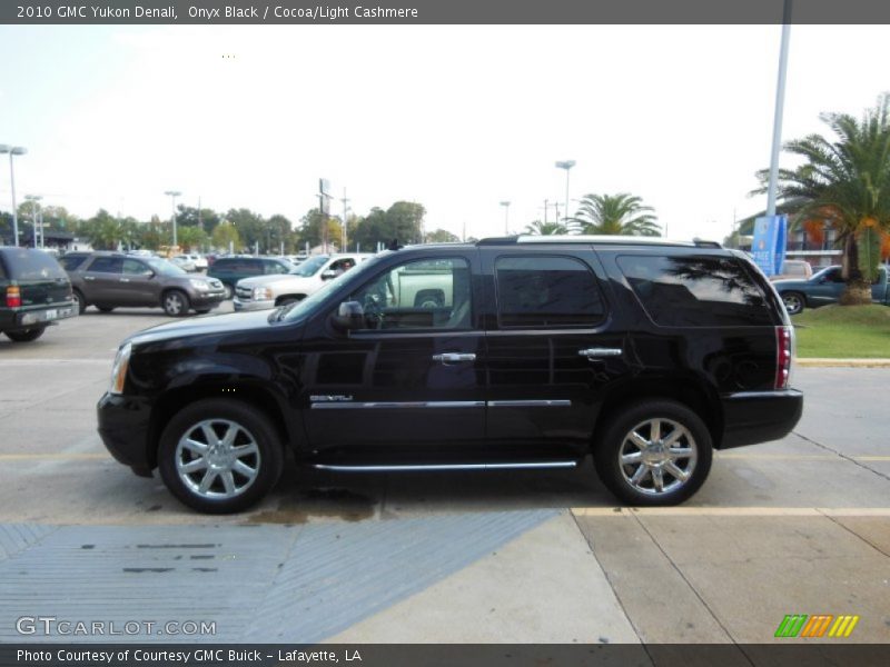 Onyx Black / Cocoa/Light Cashmere 2010 GMC Yukon Denali