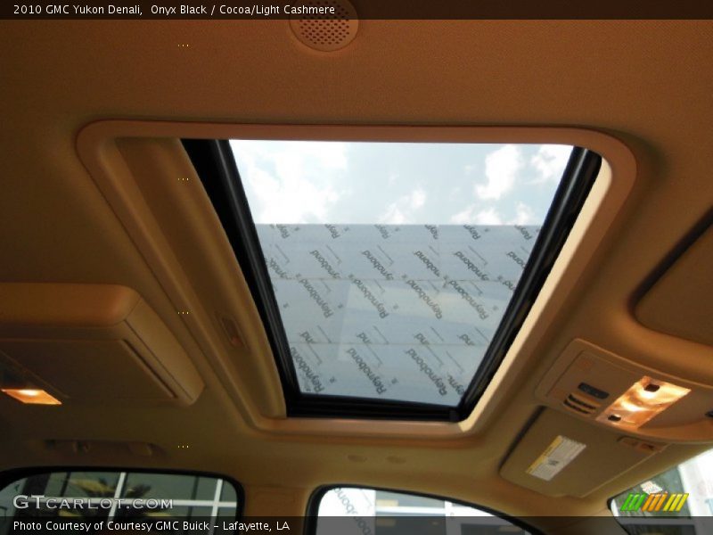 Onyx Black / Cocoa/Light Cashmere 2010 GMC Yukon Denali