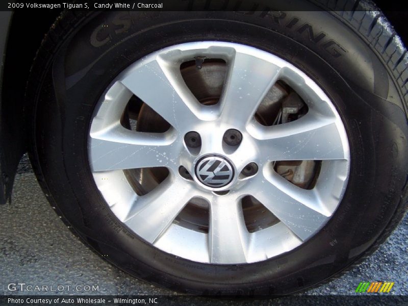 Candy White / Charcoal 2009 Volkswagen Tiguan S