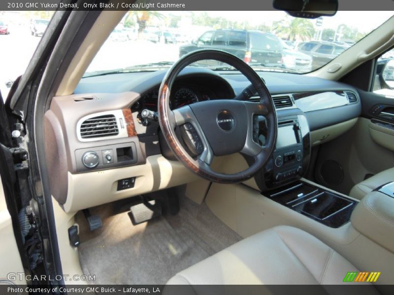Onyx Black / Cocoa/Light Cashmere 2010 GMC Yukon Denali