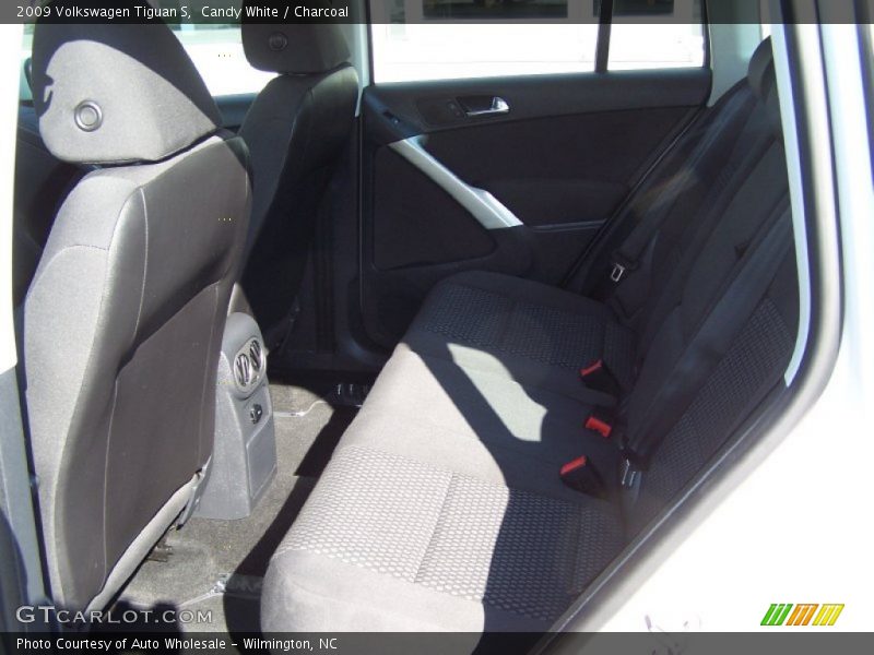 Candy White / Charcoal 2009 Volkswagen Tiguan S